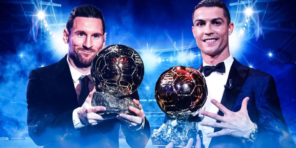Ronaldo et Messi avec leurs Ballons d'Or