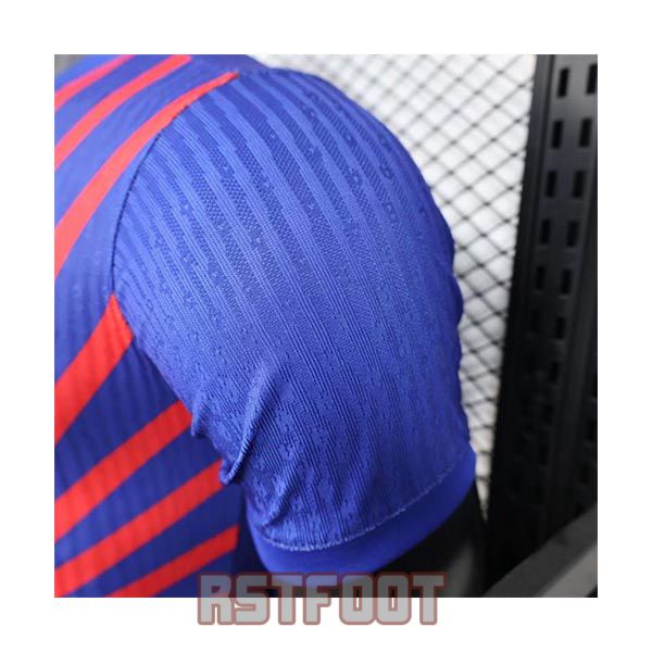 maillot barcelone 2025-2026 edition speciale version player rouge bleu luffy – Image 5