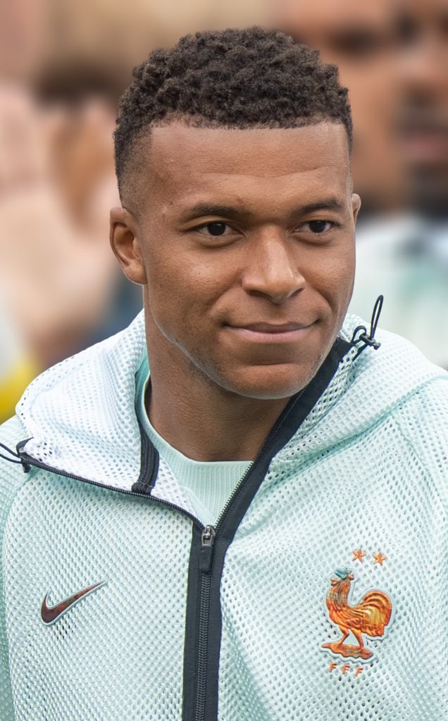 Kylian Mbappé religion : foi et spiritualité du joueur